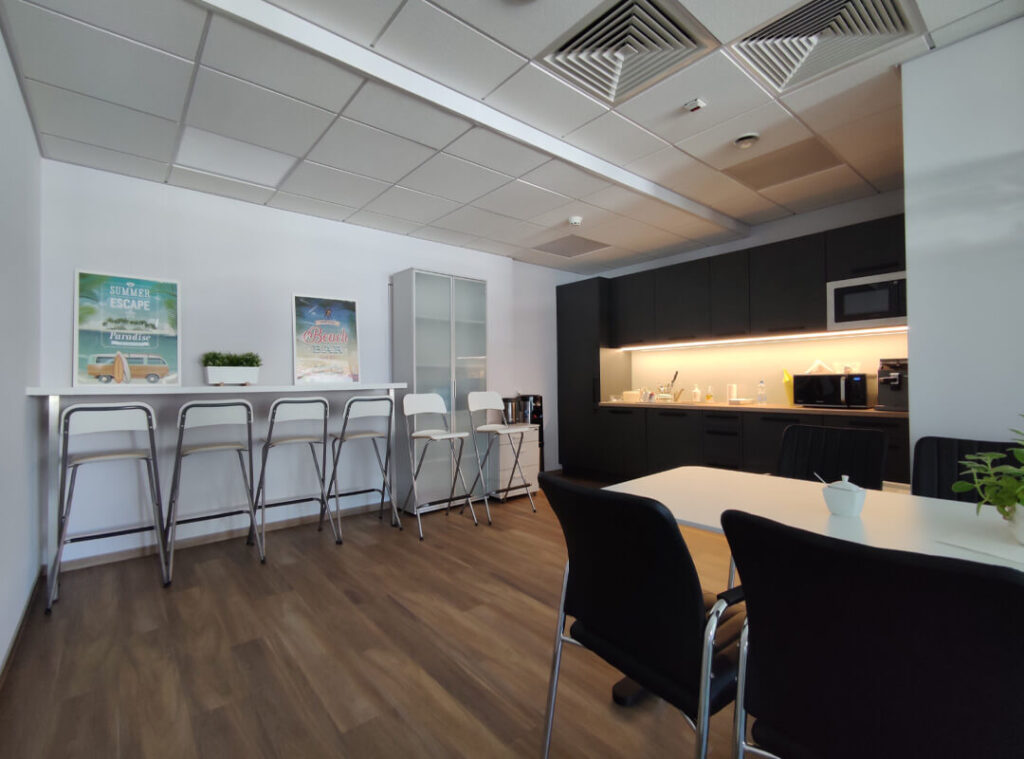 Aranżacja biura o powierzchni 411,00 m2 w budynku „myhive Mokotów Three” w Warszawie.
