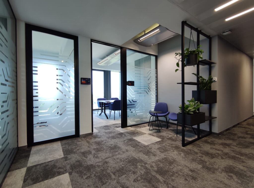 Aranżacja biura o powierzchni 611,00 m2 w budynku „myhive Nimbus” w Warszawie.